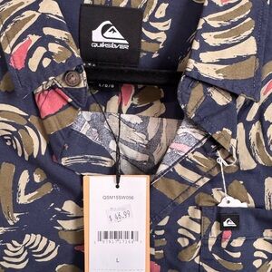 Quiksilver Navy Short-Sleeve Tropical Print Shirt with Cream & Pink Accents